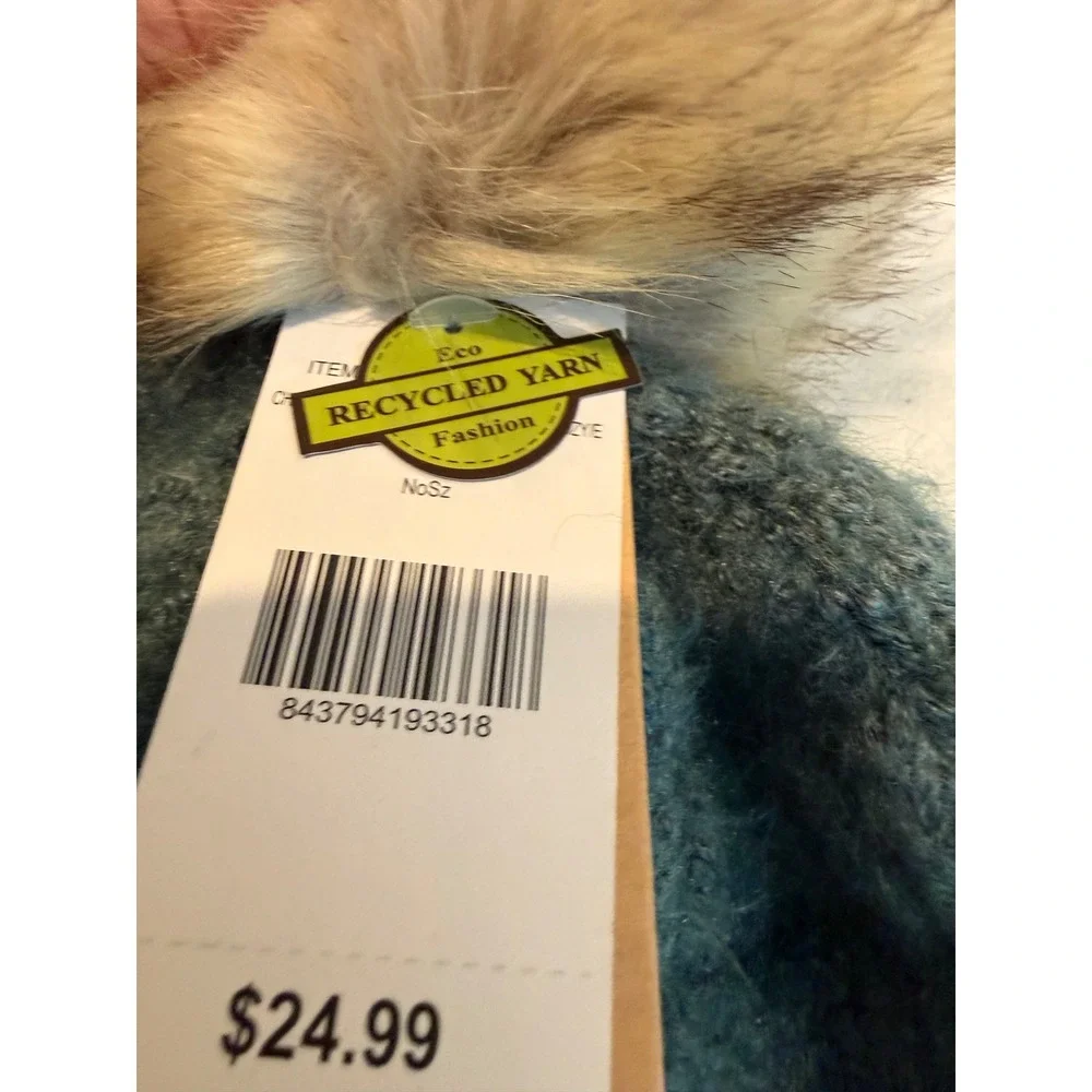 C.C. beanie pom